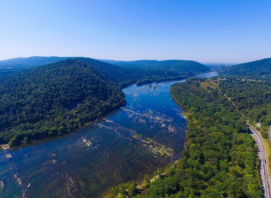 Appalachian Trail at Weverton Cliffs overlooking the Potomac River