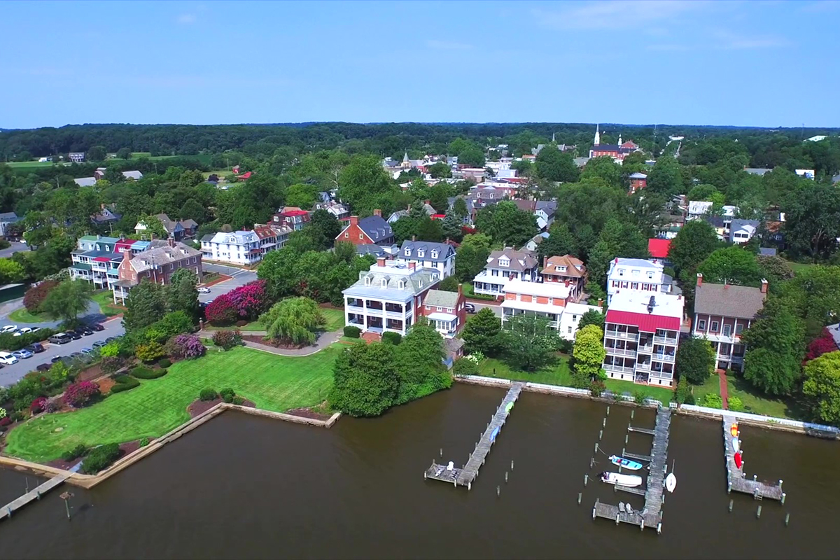 The colonial port of Chestertown graces the banks of the Chester River, offering restaurants, shops and inns.