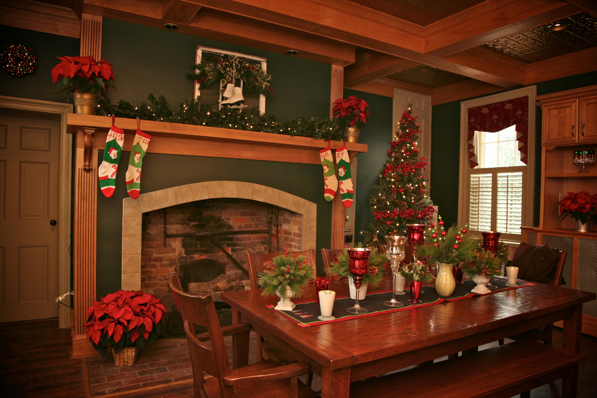 Candlelight House Tour