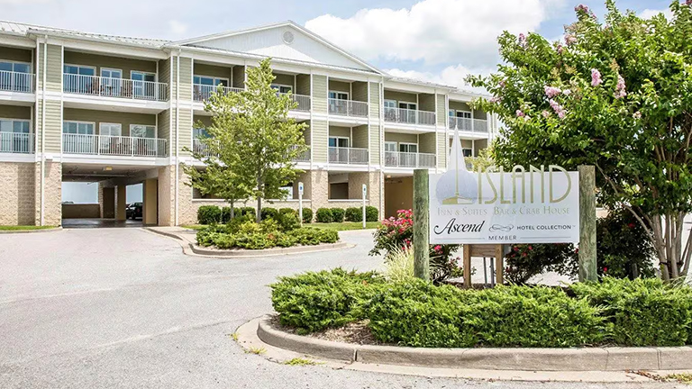 The Island Inn & Suites in St. Mary's County