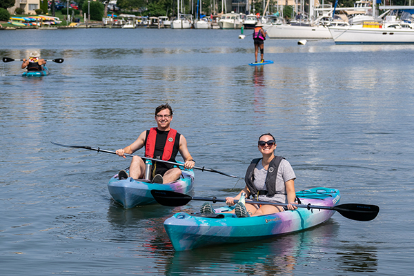 Capital SUP: Quiet Waters Park Kayakers