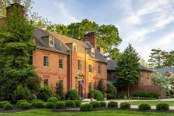 Great Oak Manor in Kent County