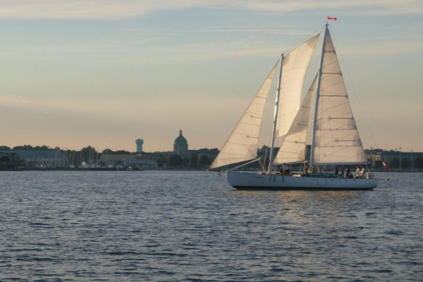 Annapolis Sailing Cruises: Schooner Woodwind