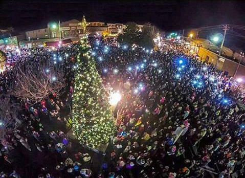 Christmas tree lighting