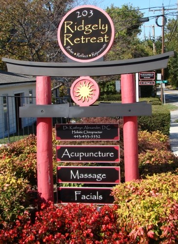 Image of the Ridgely Retreat Sign