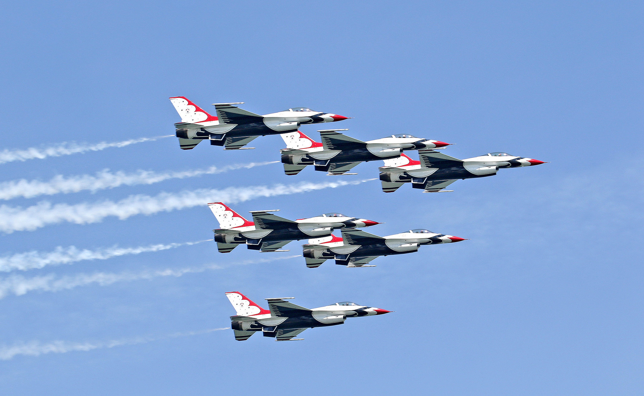 USAF performing tricks