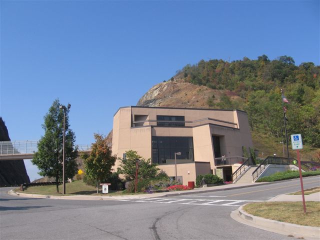 Sideling Hill Welcome center