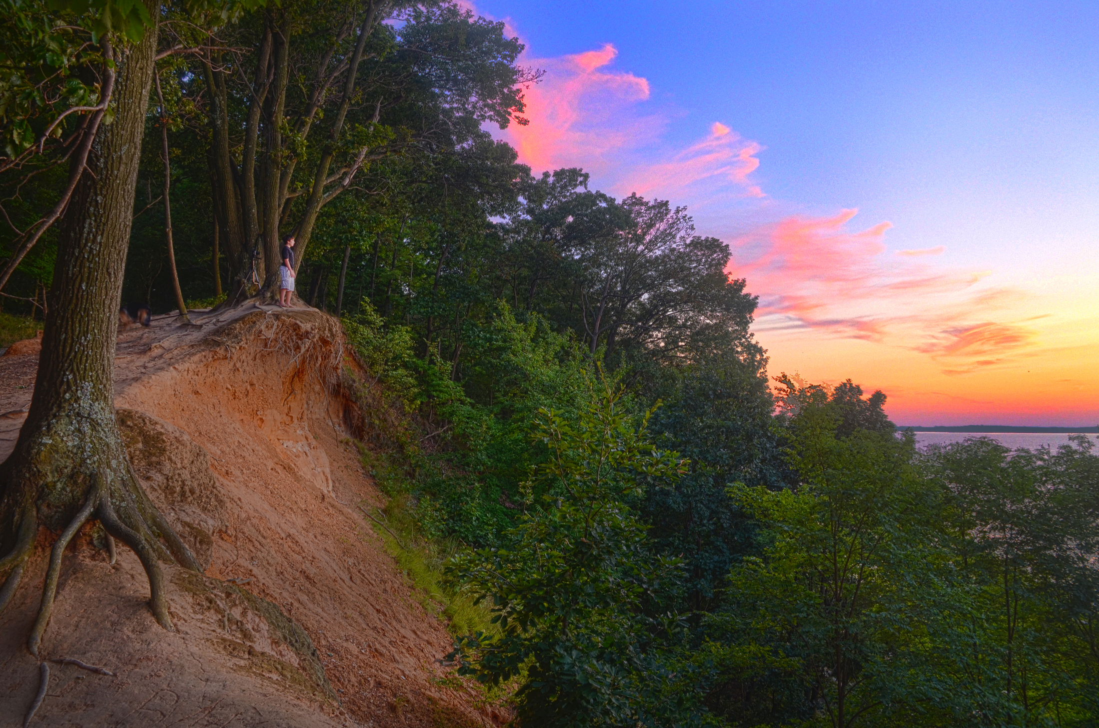 Beaches, marshlands and wooded bluffs comprise this peninsula at the headwaters of Chesapeake Bay.