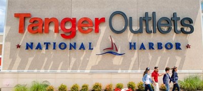 Tanger National Harbor Shopping Photo