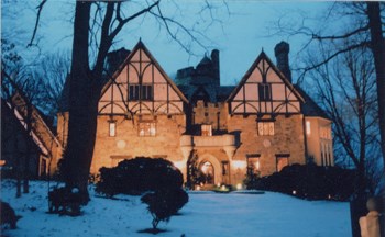 The Cloisters exterior view Photo