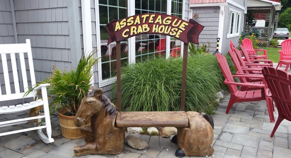 Assateague Crab House signage Photo