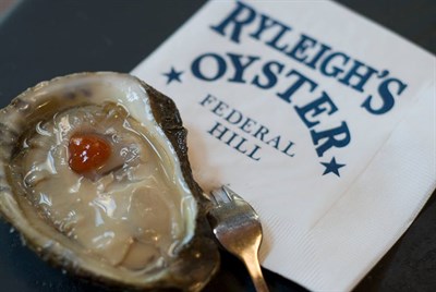 Oyster and Ryleigh's Oyster signage Photo
