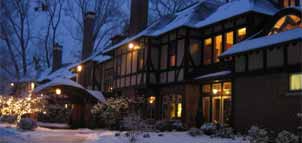 Gramercy Mansion exterior view in snow Photo