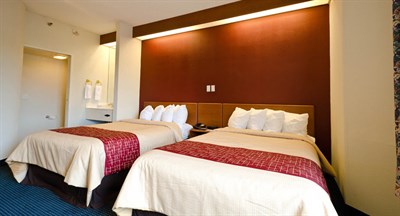 Californina Inn guest room Photo