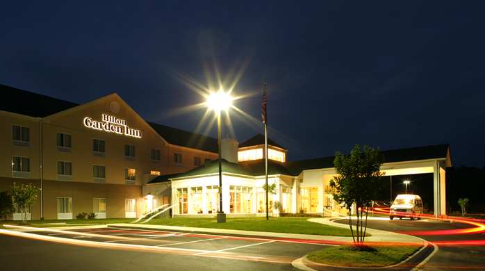 Hilton Garden Inn-Solomons night exterior view Photo