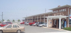 Picture of the King's Arms Motel Photo