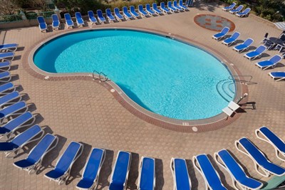 Days Inn Pool  Photo