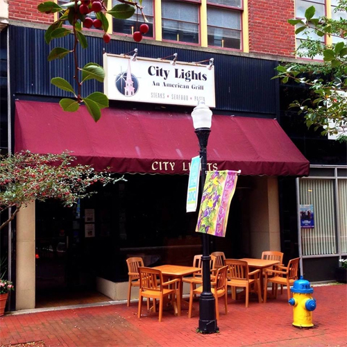 City Lights-An American Grill &amp; Bar exterior Photo