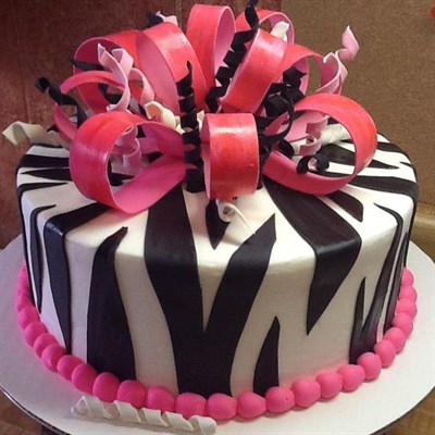 Lorenzo's Frostburg Bakery cake Photo