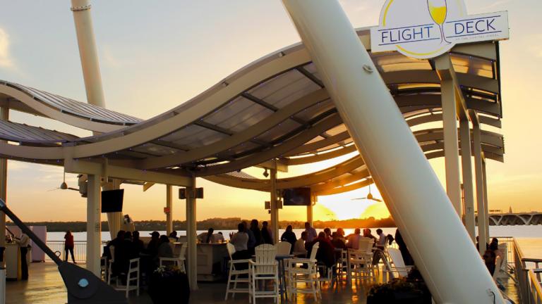 Flight Deck Restauarnt at the National Harbor