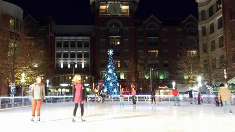 outdoor-ice-skating-visitmaryland