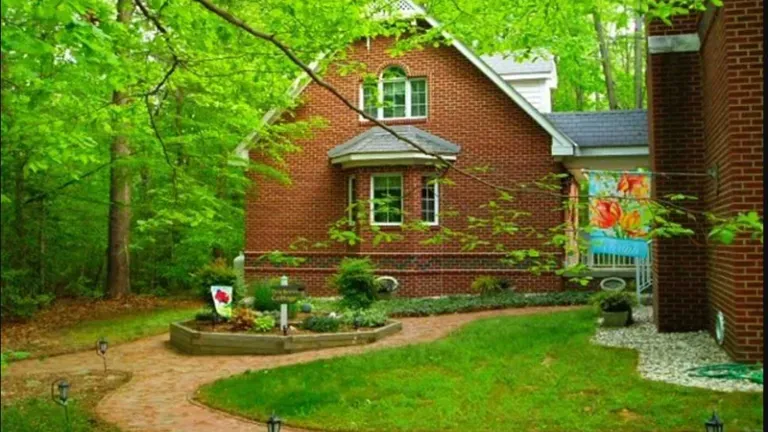Brictoria Cottage at Charlotte Hall