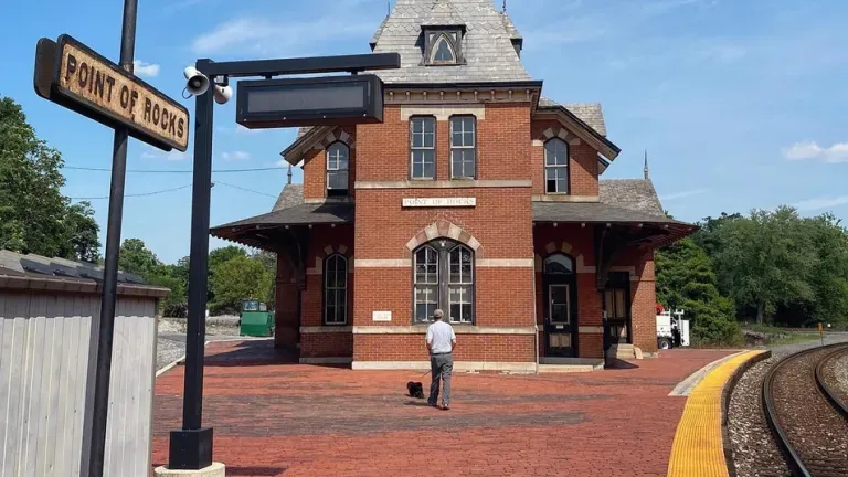Point of Rocks Train Station