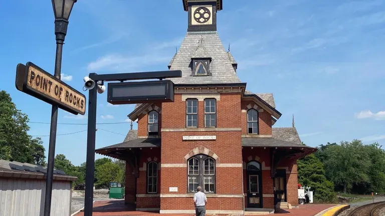 Point of Rocks Train Station