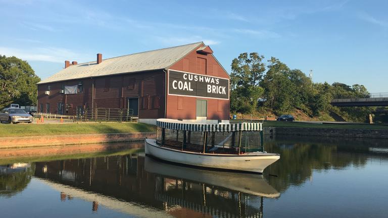 A picture of the Cushwa's Coal and Brick barn on the Cushwa's Basin