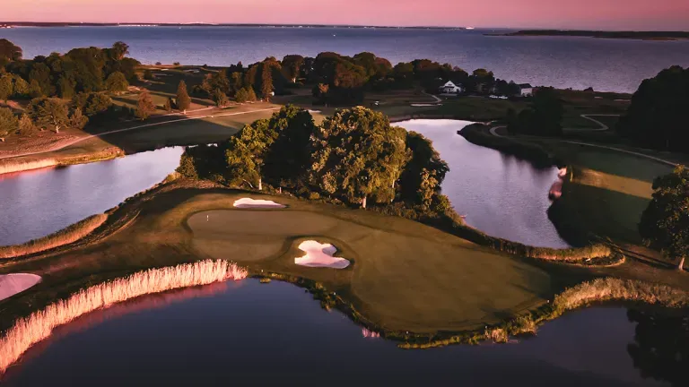 Golf at Queenstown Harbor