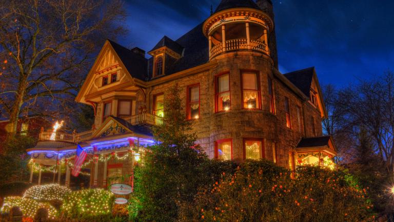 Photo of Mansion decorated for the holidays