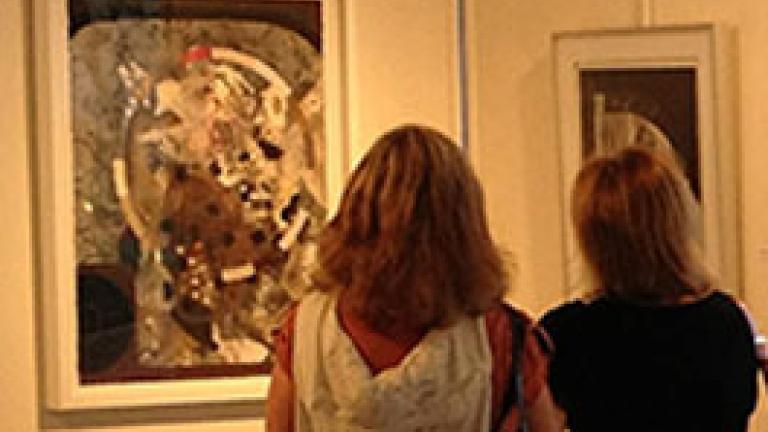 women in gallery