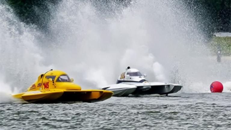 Racing power boats