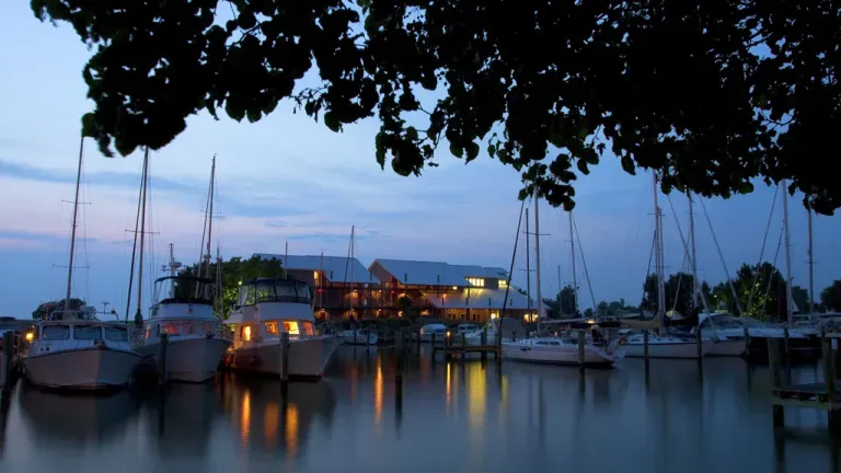 Knapps Narrows Inn and Marina