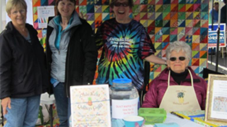 quilters at the Dogwood Festival of Galena