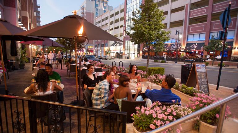 Dine al fresco on a spectacular weekend away in National Harbor.