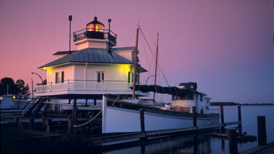 Take A Tour Of Maryland S Lighthouses Visit Hooper Strait Lighthouse