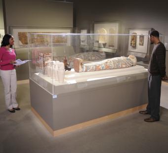 This world-class museum houses art from ancient Egypt through the 20th Century.