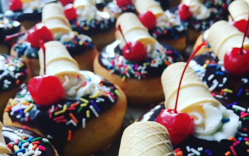 Patriotic Donuts by @Glory_Doughnuts
