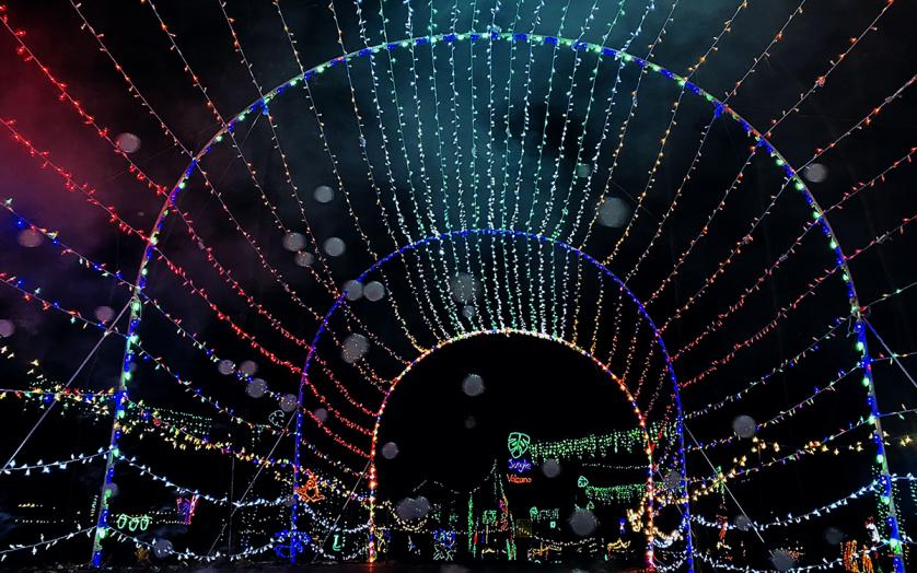 Annmarie Sculpture Garden &amp; Arts Center's Outdoor Holiday LIght Display