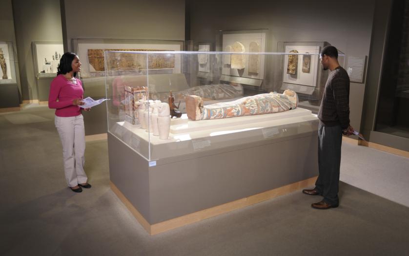 This world-class museum houses art from ancient Egypt through the 20th Century.