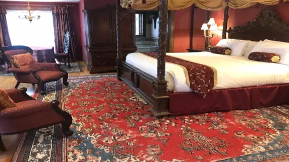 Gramercy Mansion Bed &amp; Breakfast