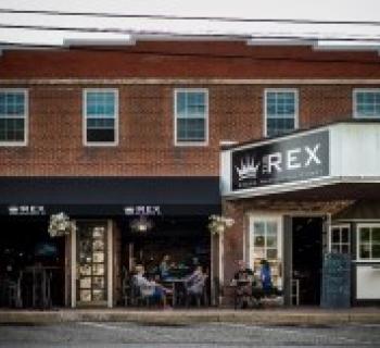 The Rex exterior view Photo