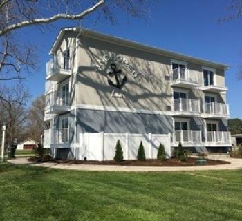 Anchored Inn at Hidden Harbour Marina Photo