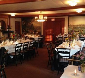 The Robert Morris inn dining area Photo