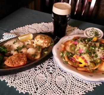 Seafood and nachos platter Photo