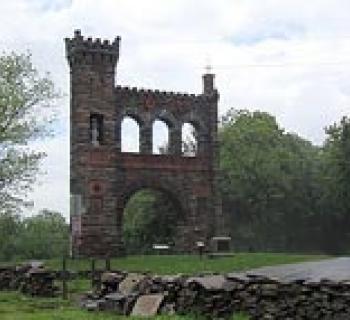 War Correspondents Arch Photo