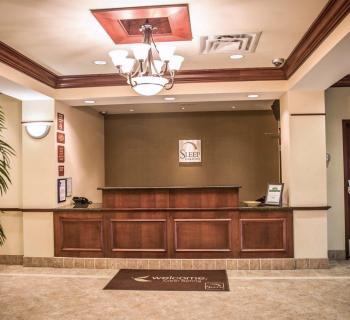 Sleep Inn & Suites-Clear Spring interior lobby Photo