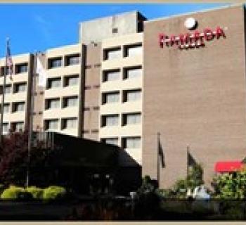 Ramada Plaza Hotel-Hagerstown exterior view Photo