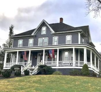 Inn at Antietam exterior view Photo